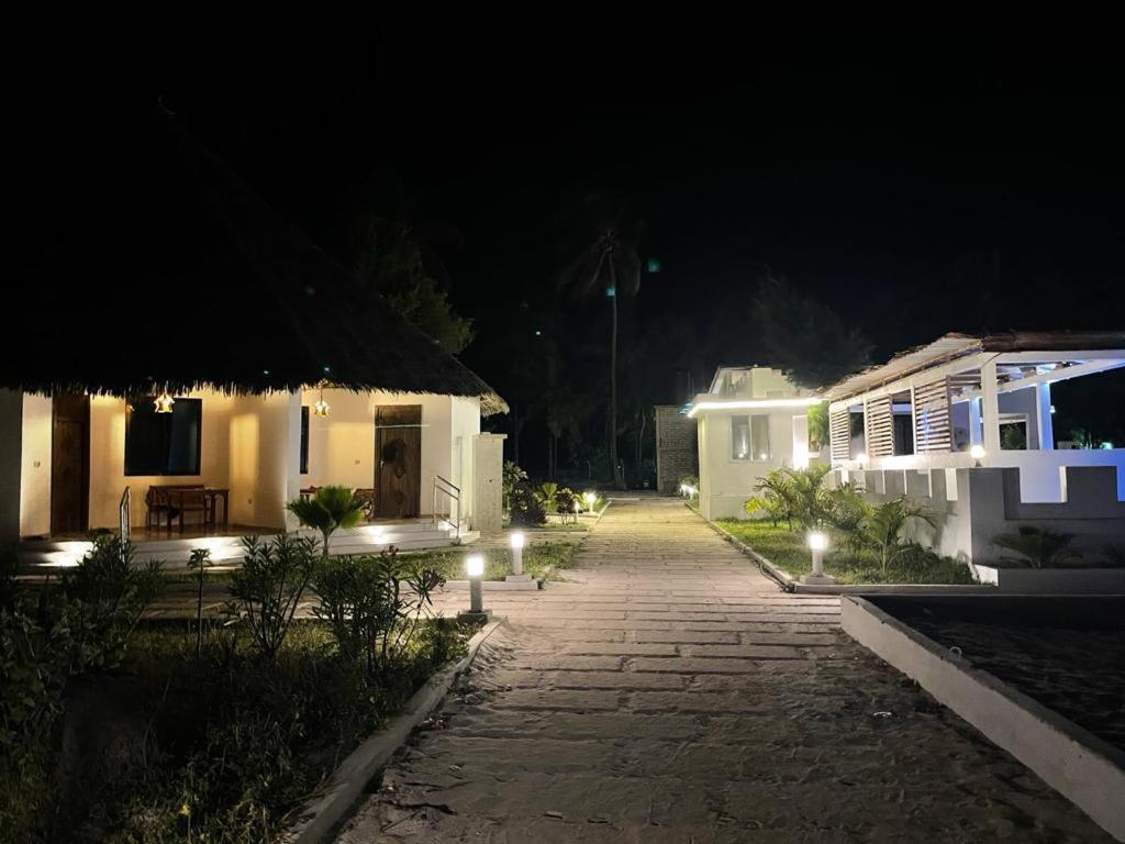 Jambo Beach Hotel Paje Exterior photo