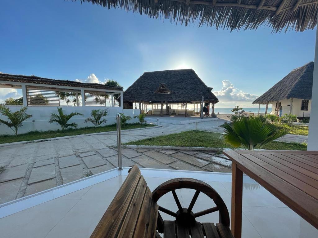 Jambo Beach Hotel Paje Exterior photo